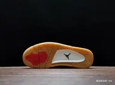 GUM FIRE RED SINGLES AIR JORDAN 4 DAY 0414